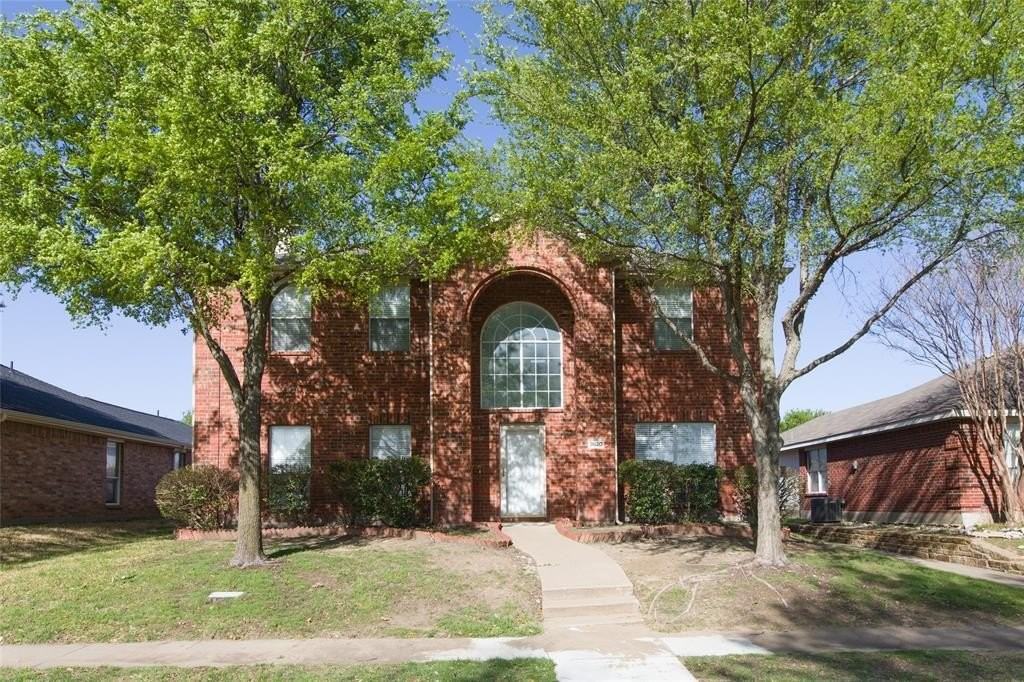 3820 Gardenia Ln - Photo 2 of 40