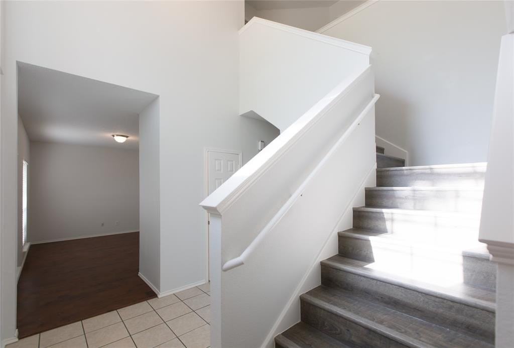 3820 Gardenia Ln - Photo 6 of 40