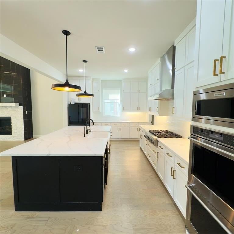 8821 Autumn Lake Trl - Photo 5 of 36