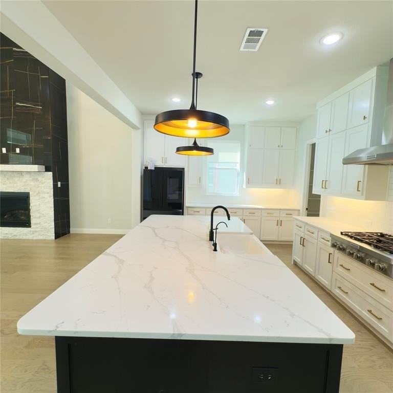 8821 Autumn Lake Trl - Photo 6 of 36