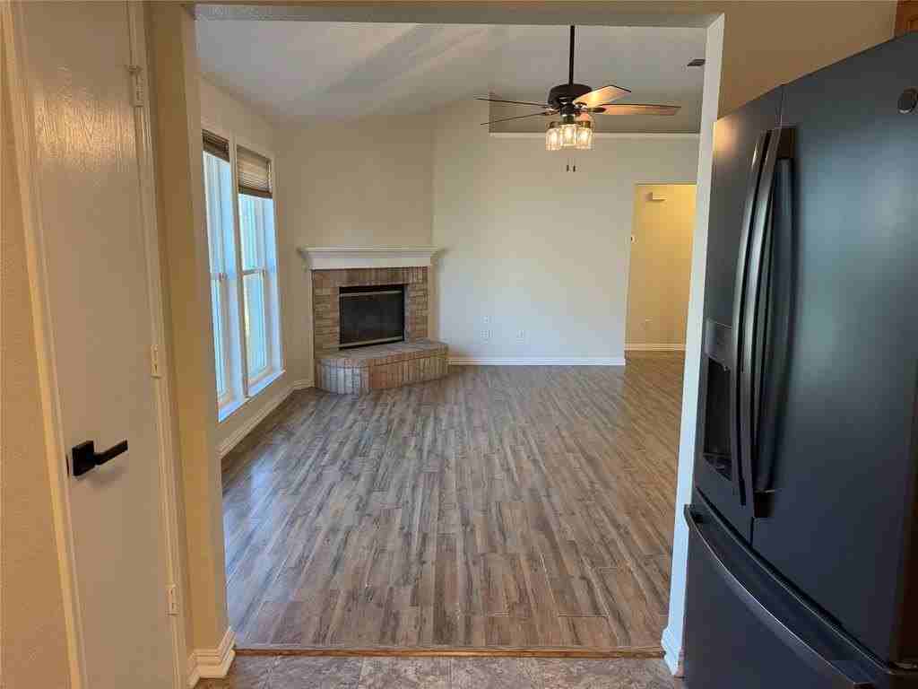 6436 Stonewater Bend Trl - Photo 3 of 21