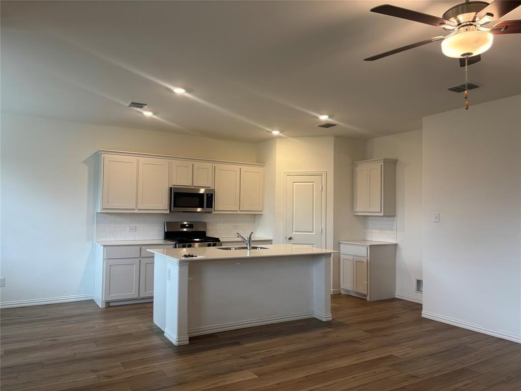 1447 Mesquite Ln - Photo 5 of 17