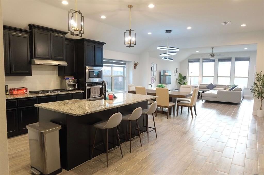 5928 Pine River Ln - Photo 4 of 23