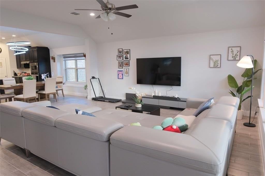 5928 Pine River Ln - Photo 6 of 23