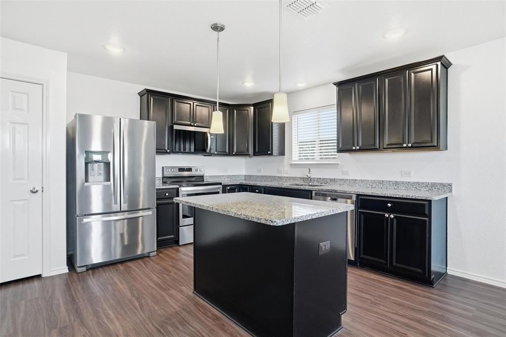 6049 Misty Breeze Dr - Photo 4 of 15