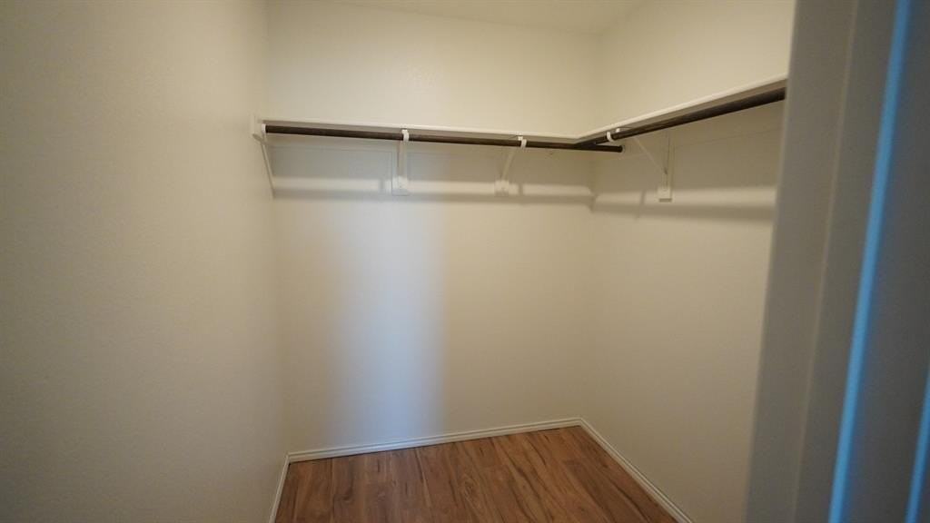 5318 Curwood Dr - Photo 6 of 13