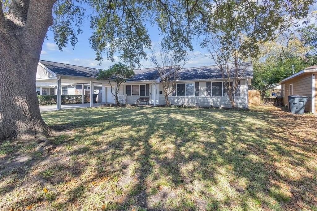 2848 Azalea Ln - Photo 4 of 22