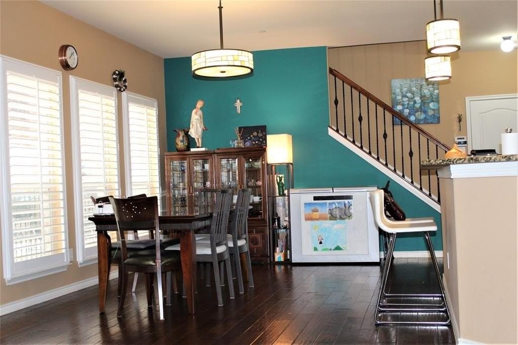 4208 Comanche Dr - Photo 3 of 21