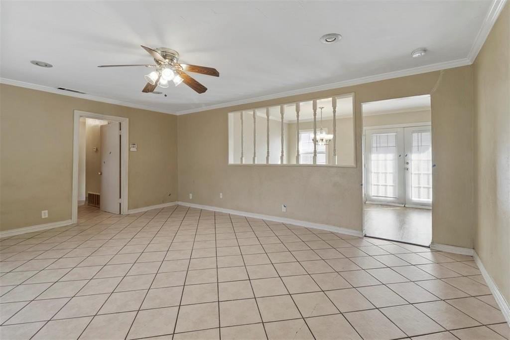 807 Ash Ln - Photo 4 of 13