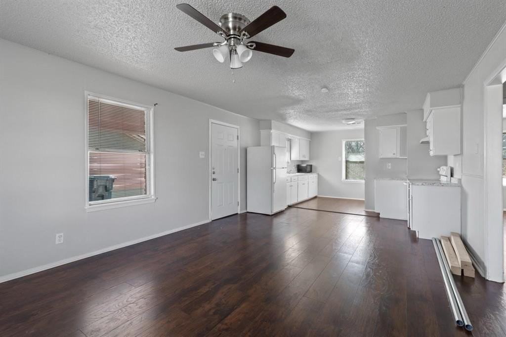 120 E Monterey St #120 - Photo 5 of 15