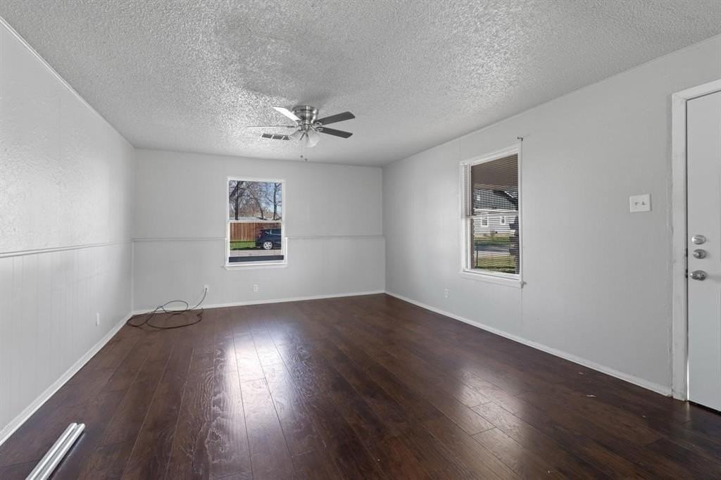 120 E Monterey St #120 - Photo 7 of 15