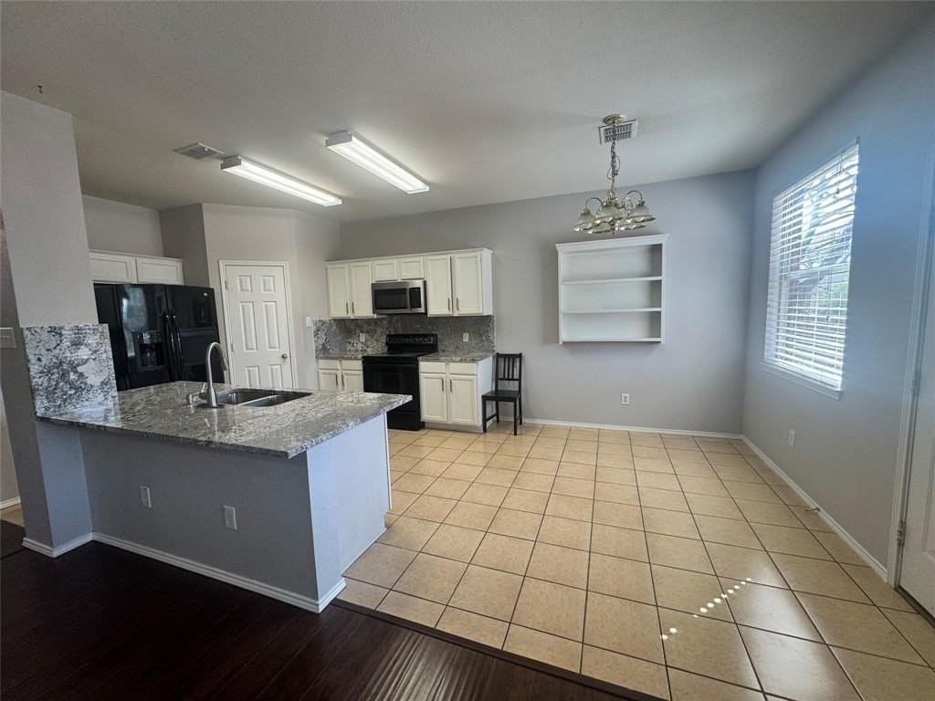 1705 River Oaks Dr - Photo 3 of 21