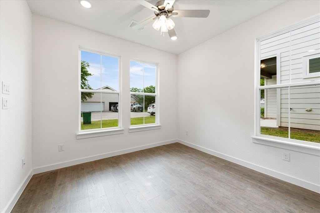 1217 Chestnut Ct - Photo 6 of 23