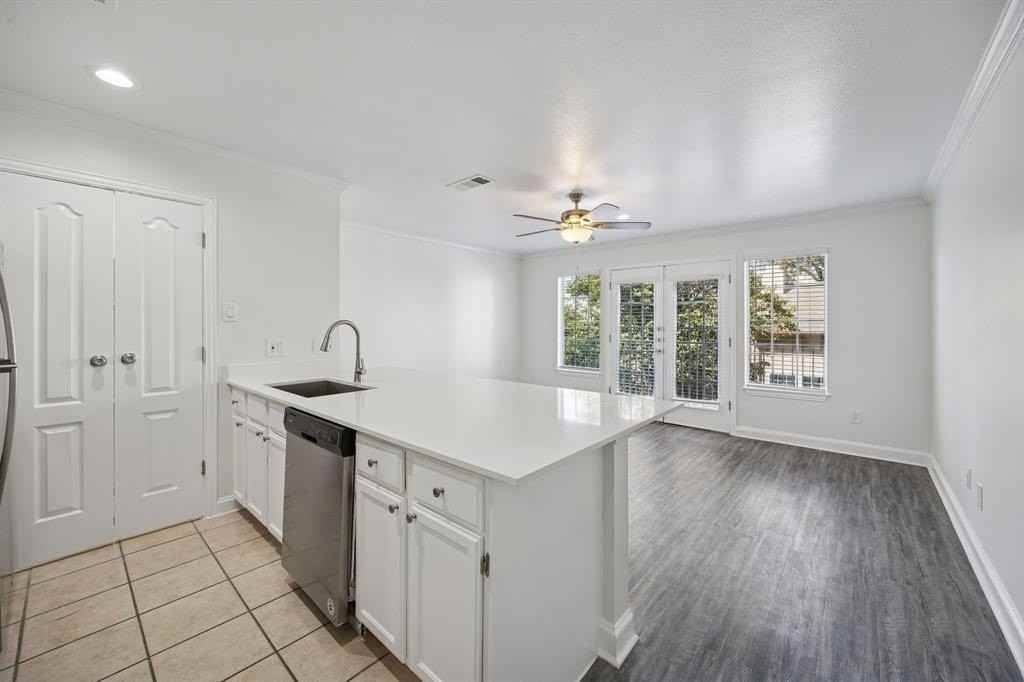 4125 Holland Ave #211 - Photo 4 of 23