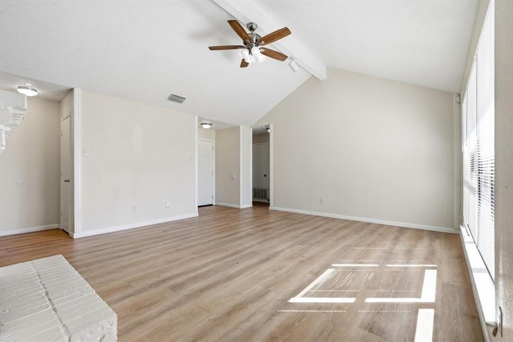 1234 Roan Dr - Photo 4 of 21