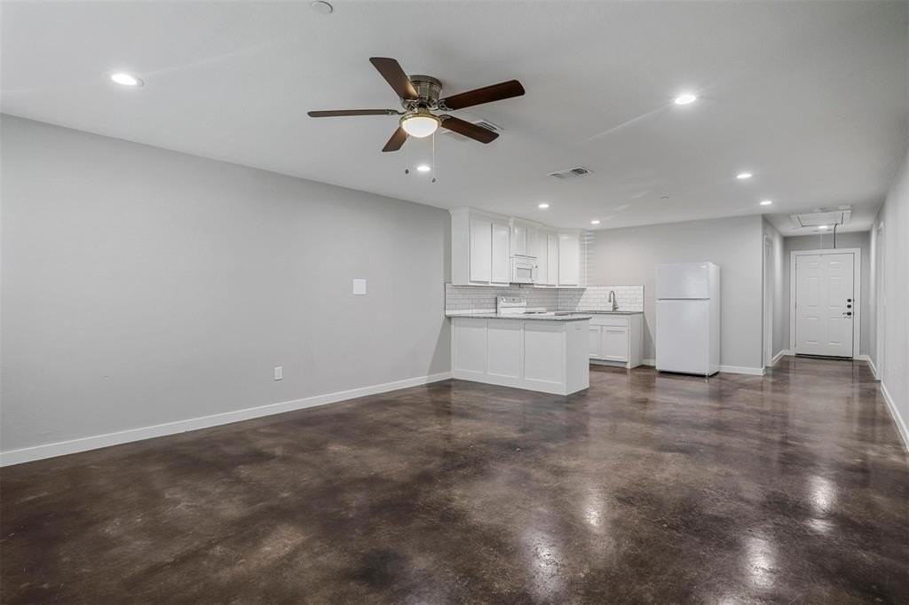 410 S Mirick Ave #412 - Photo 3 of 15