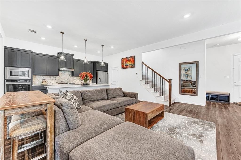 5314 Depot Dr - Photo 5 of 27