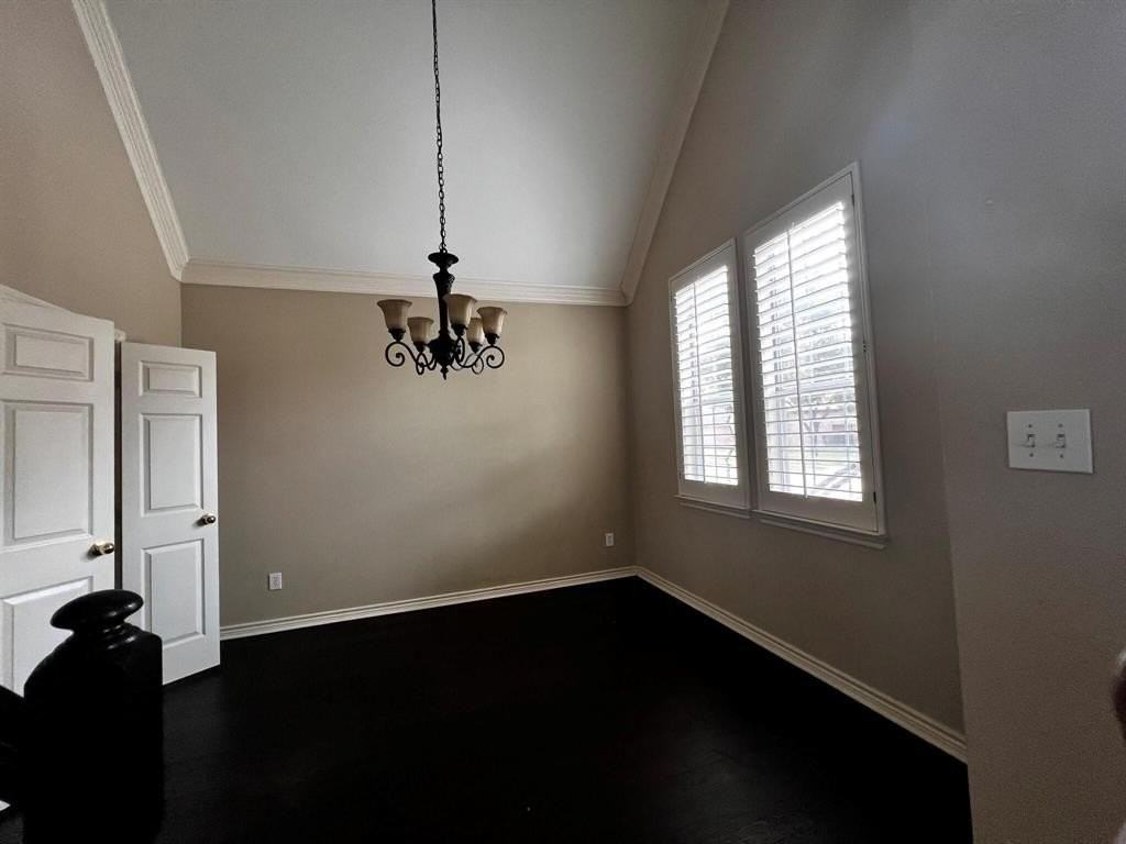 8628 Forest Glen Dr - Photo 3 of 18