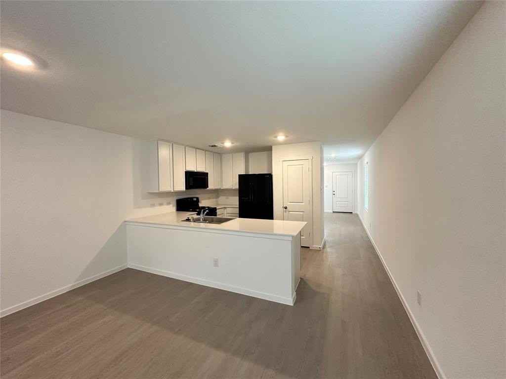 1429 Erie Dr - Photo 5 of 14