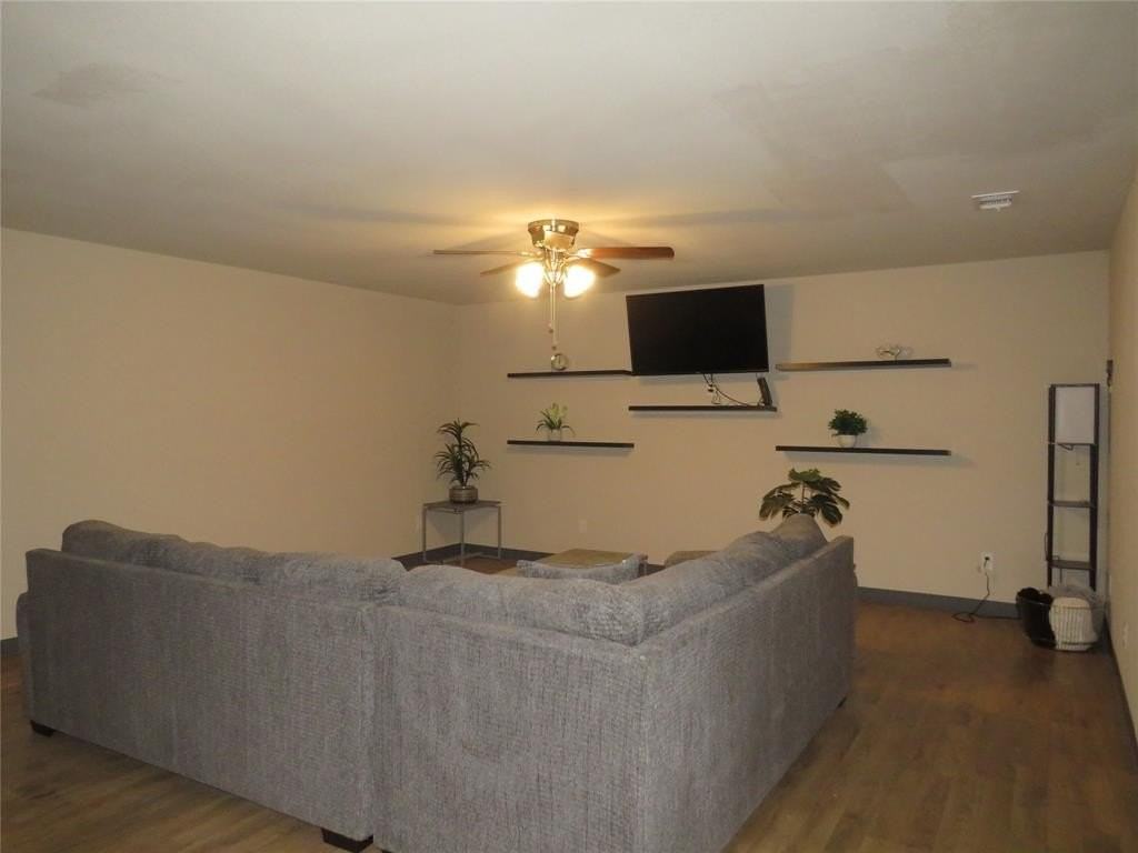 12069 Joyce Ln - Photo 2 of 27