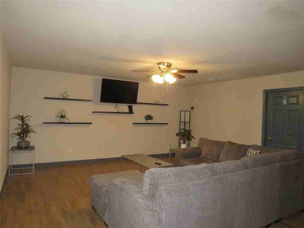 12069 Joyce Ln - Photo 3 of 27