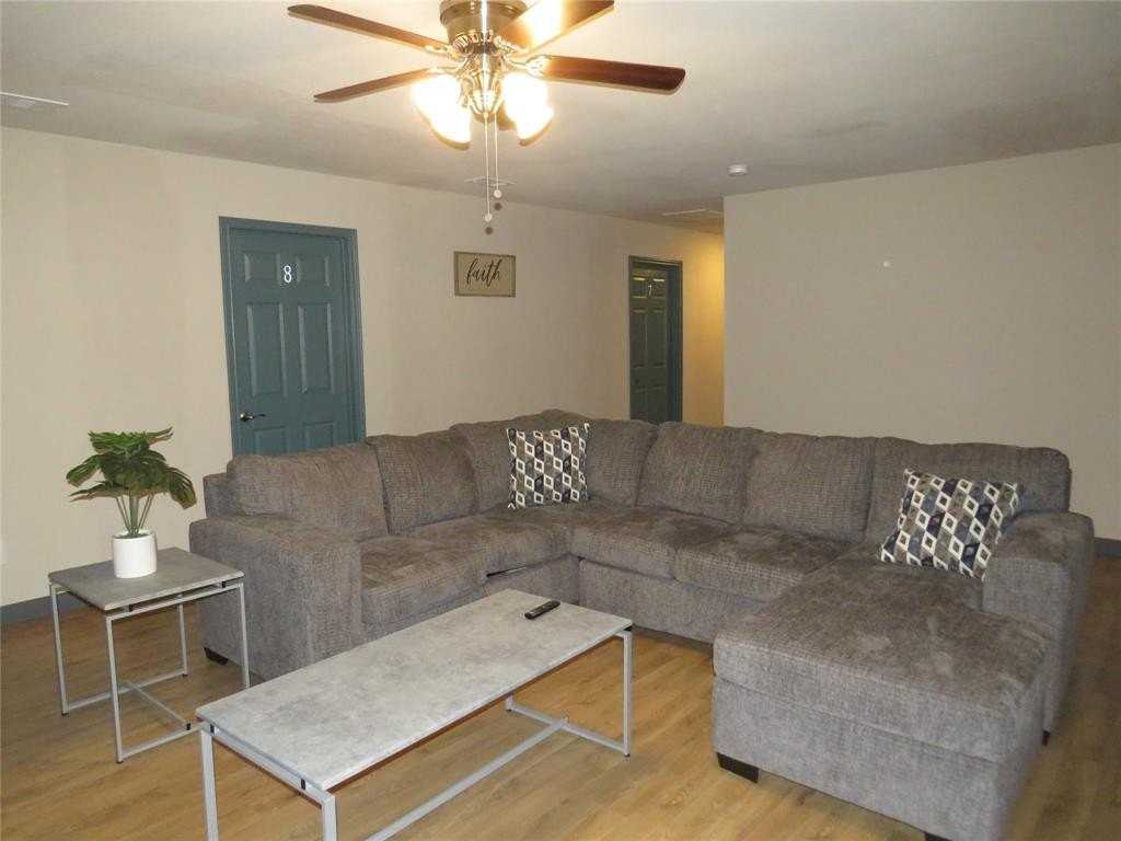 12069 Joyce Ln - Photo 4 of 27