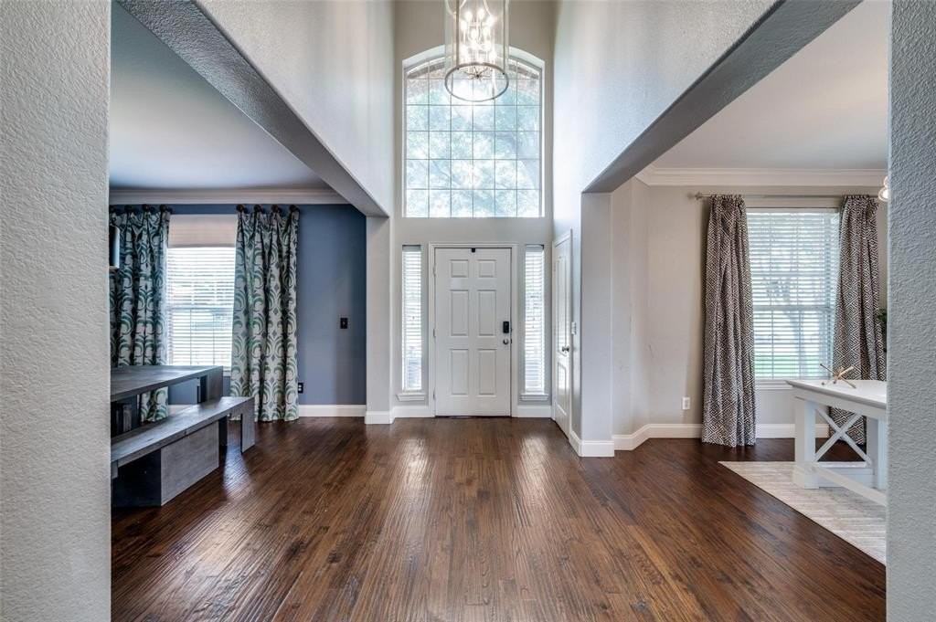 4621 Hinton Dr - Photo 5 of 29