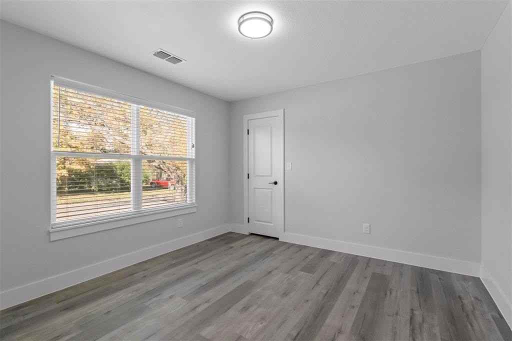 514 N Rusk Ave #516 - Photo 6 of 15