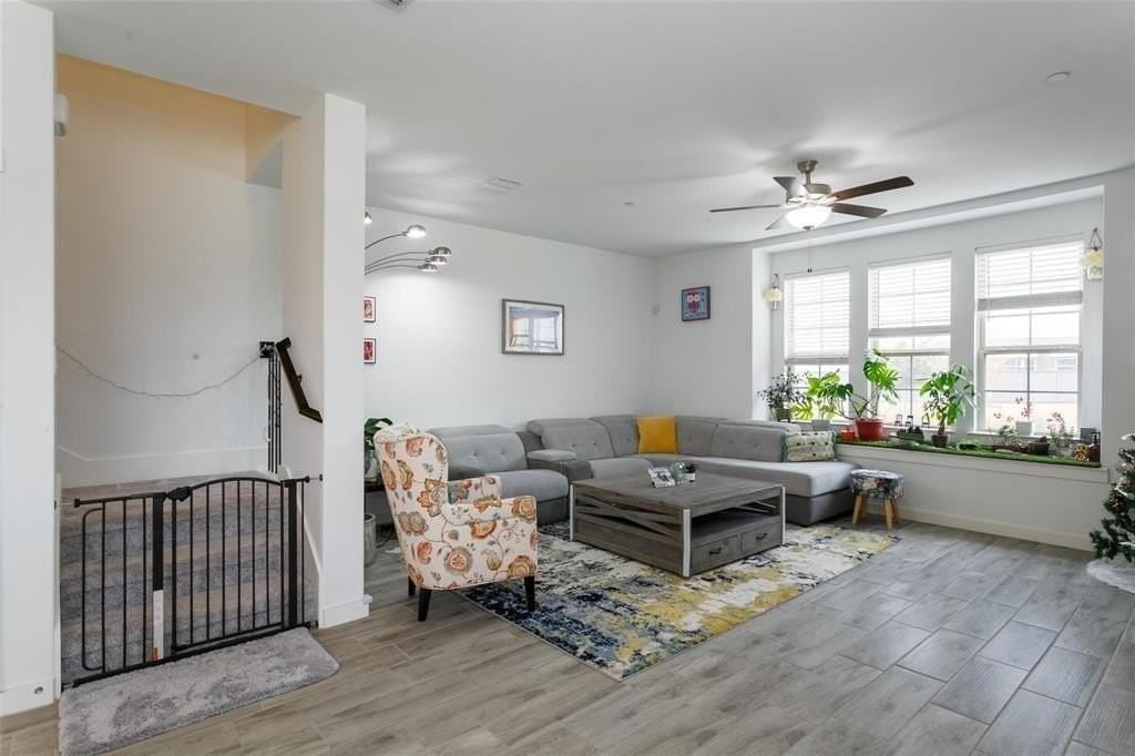 2732 Vista Park Ln - Photo 7 of 15