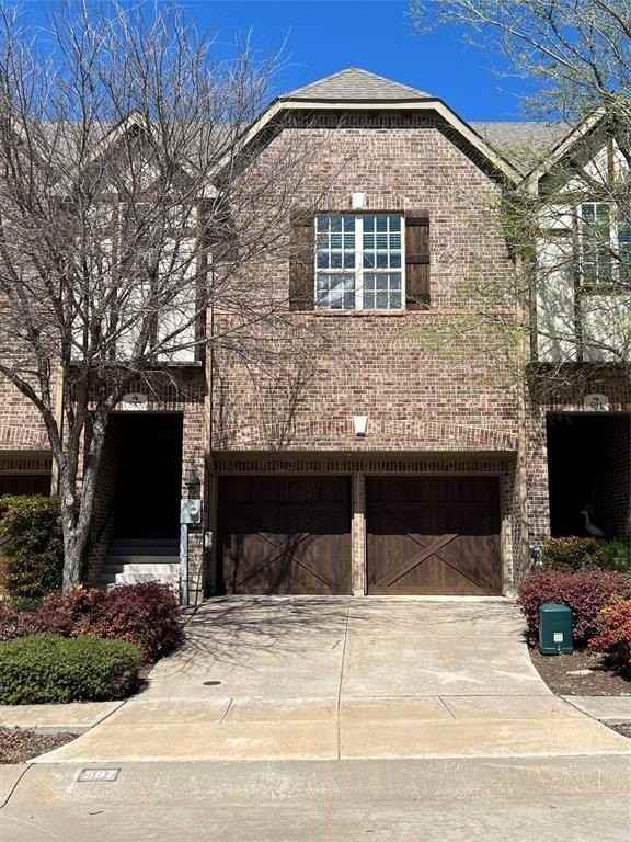 587 Hampshire Dr - Photo 2 of 22