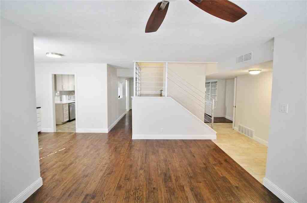 1309 Cochise Dr - Photo 4 of 29