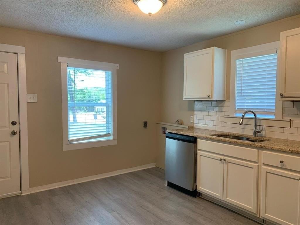 500 E Heron St - Photo 2 of 13