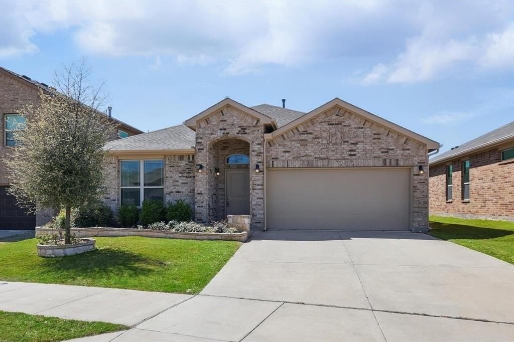 9917 Saltbrush St - Photo 2 of 24