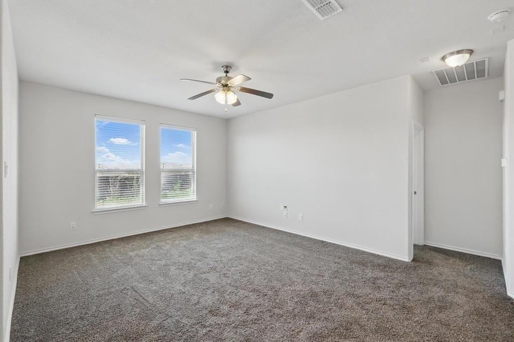 9917 Saltbrush St - Photo 6 of 24