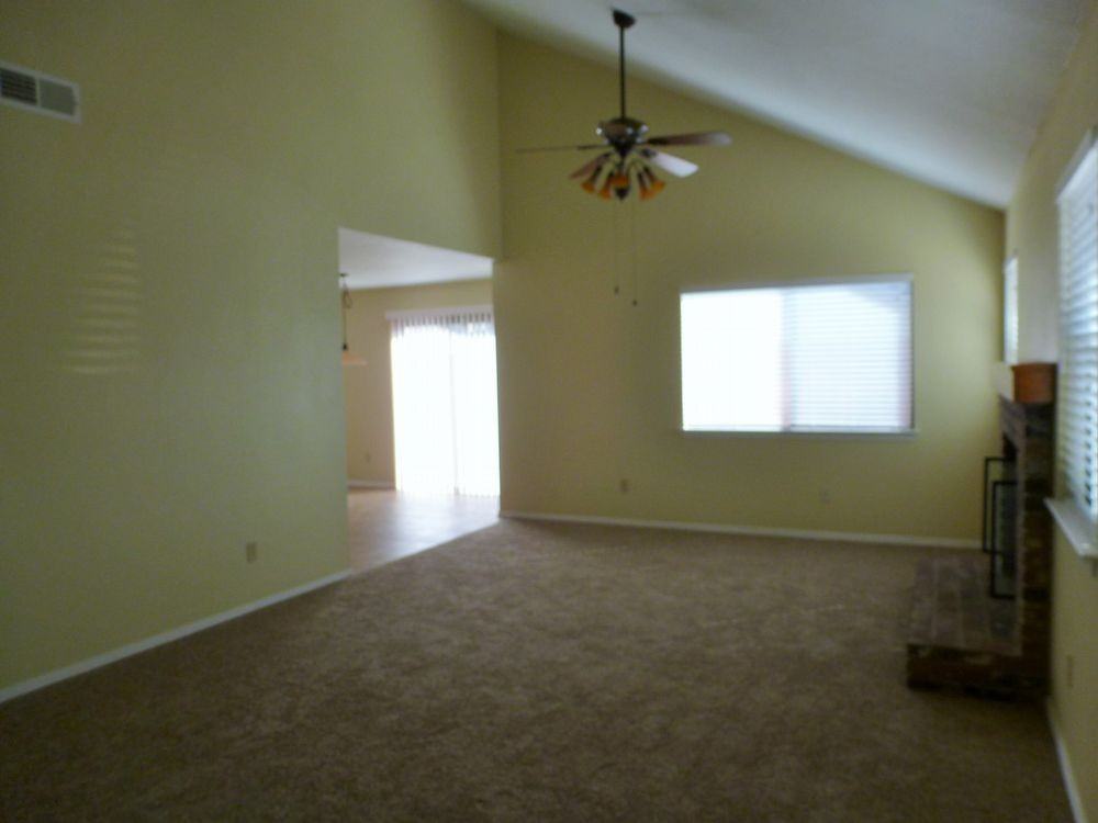 365 S 4th St - Photo 2 of 15