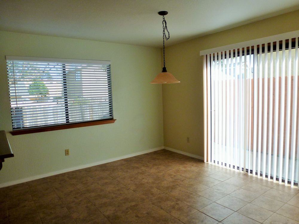 365 S 4th St - Photo 3 of 15