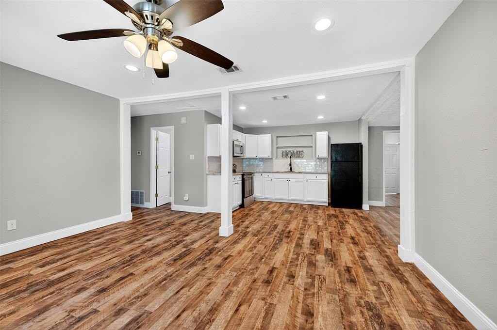 1016 W Hanna St - Photo 3 of 32