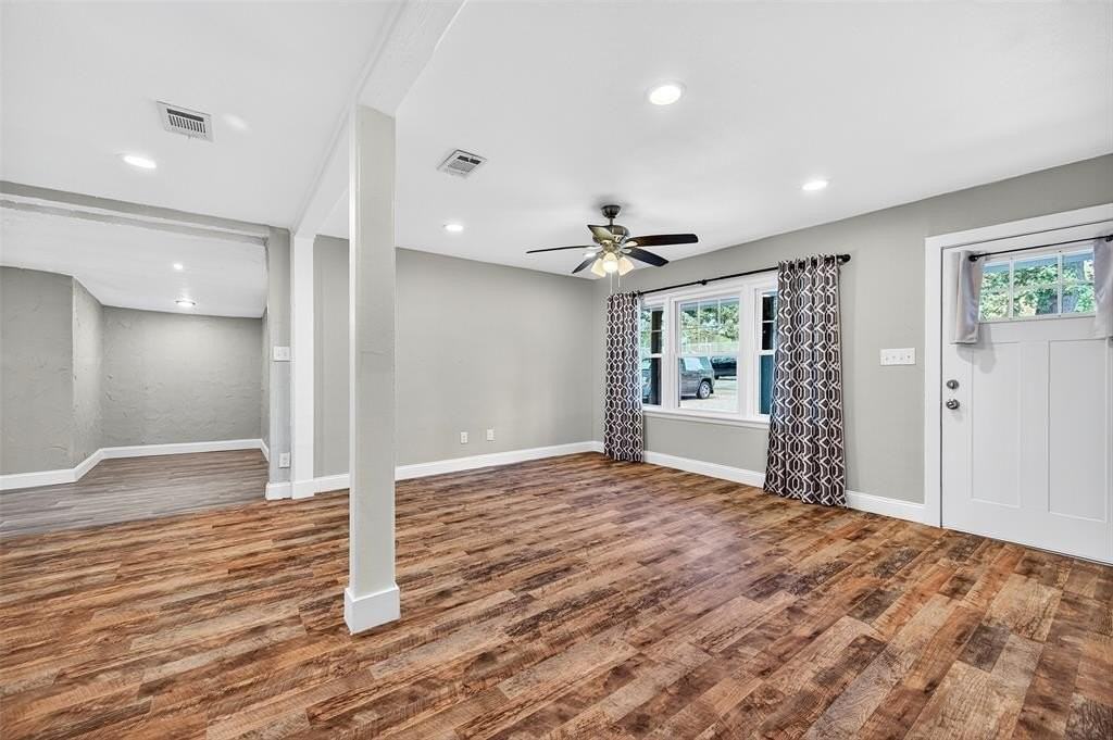 1016 W Hanna St - Photo 5 of 32