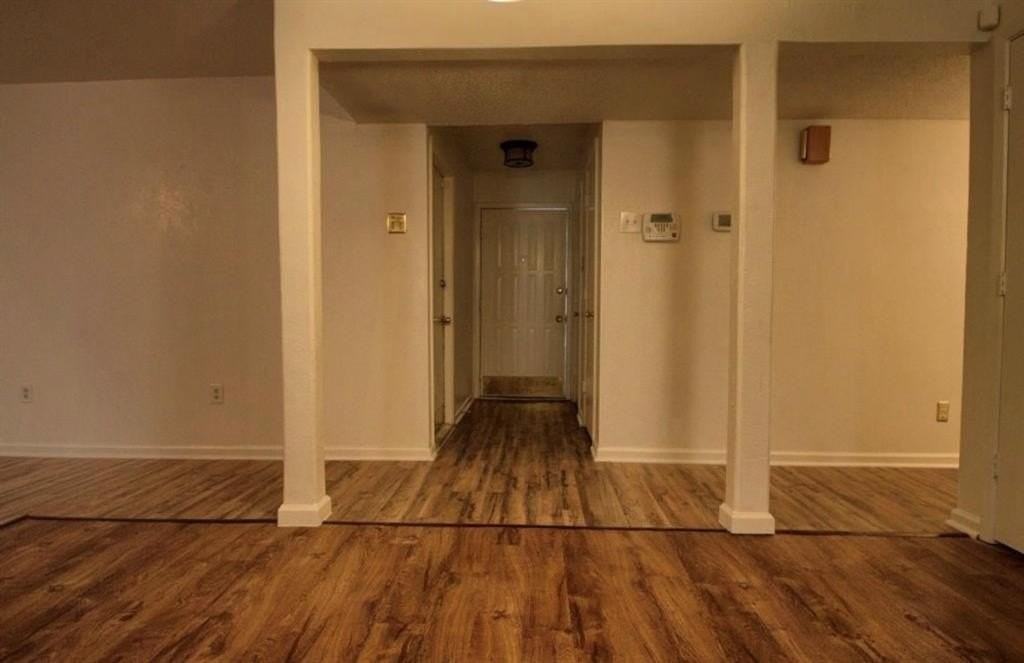 3109 Meadow Wood Ln - Photo 5 of 15