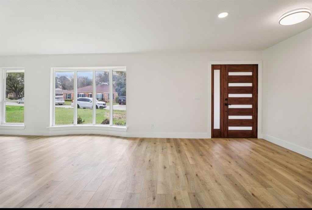 1835 E Cedar Elm Dr - Photo 3 of 27