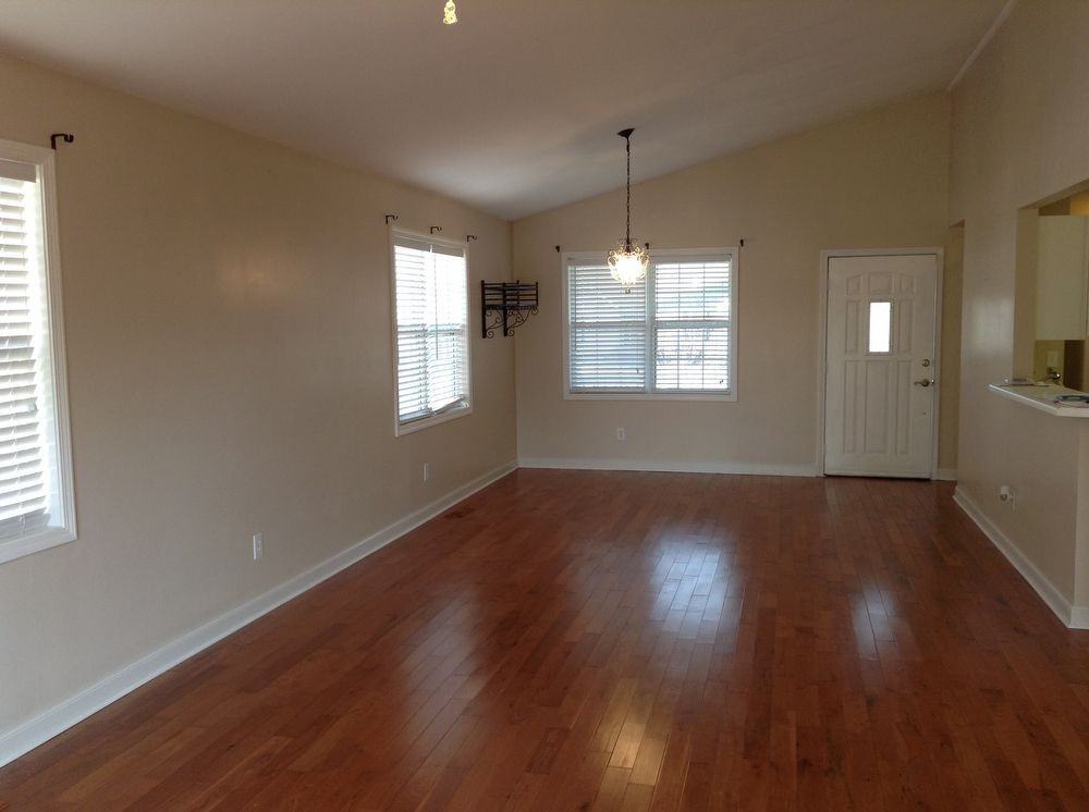 214 Nantucket Ct - Photo 3 of 23