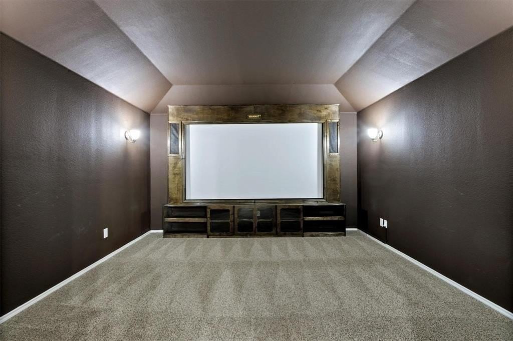 11824 Kurth Dr - Photo 6 of 25