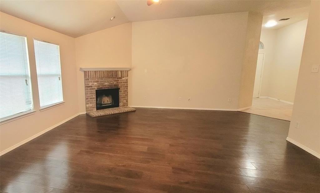 8470 Goldfinch Way - Photo 2 of 20