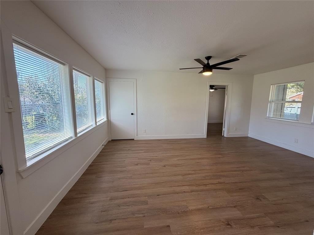 2408 Norwood Dr - Photo 4 of 13