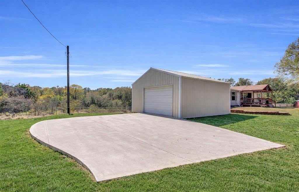 822 E Fm 1187 - Photo 2 of 7