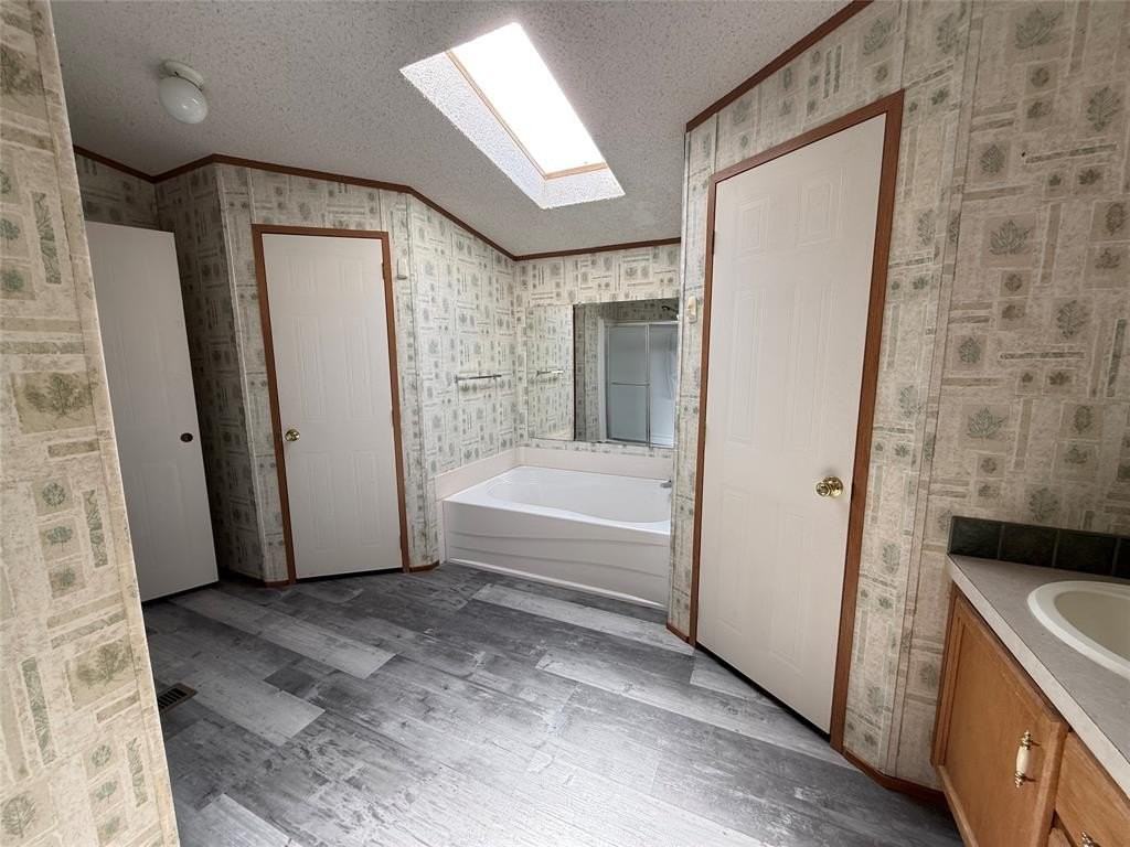 822 E Fm 1187 - Photo 7 of 7