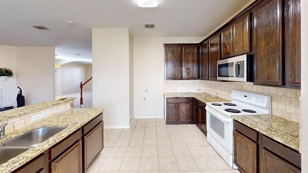 4800 Rum St - Photo 5 of 22