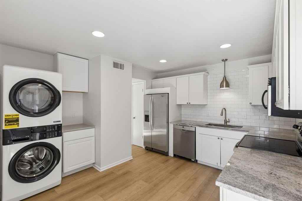 7616 Woodthrush Dr #8 - Photo 4 of 10