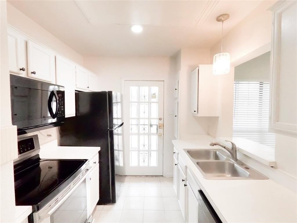 3904 Rawlins St #109 - Photo 6 of 17