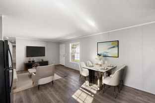 715 Elmdale Ln E - Photo 1 of 1